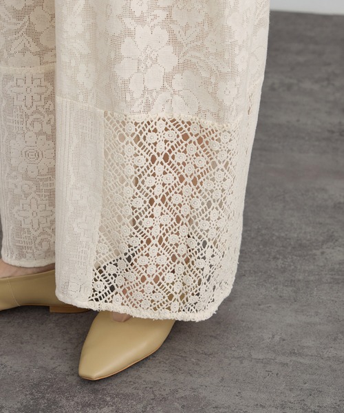 SALON adam et rope'（サロン アダム エ ロペ）の「【WEB限定】パッチワークレースパンツ / セットアップ対応（その他パンツ・レディース・オフホワイト/ブラック・FREE）」の13枚目の写真