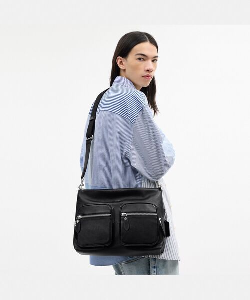 COACH（コーチ）の「ドミノ ファイル バッグ（ショルダーバッグ・メンズ・ブラック系その他・ONE）」の5枚目の写真