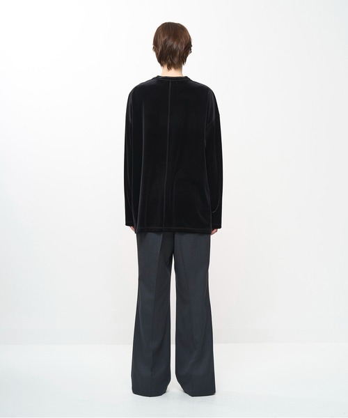 Juha（ユハ）の「LUSH VELOUR HENLEY L/S（Tシャツ/カットソー・メンズ・ブラウン/ブラック・4/3）」の5枚目の写真