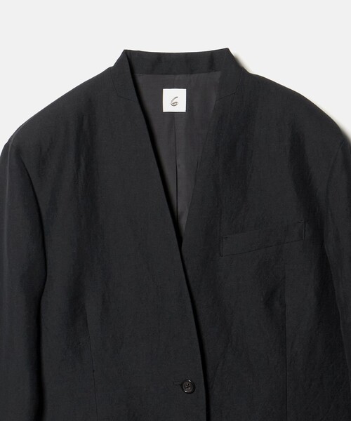 6（ロク）の「＜6(ROKU)＞麻ブレンド ノーカラー ジャケット（テーラードジャケット・レディース・ベージュ/ブラック・38/36）」の18枚目の写真