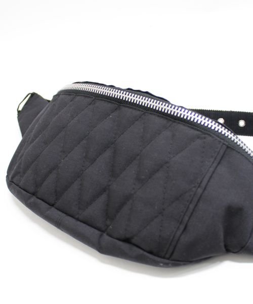 schott（ショット）の「Schott/ショット/NYLON PADDED BODY BAG