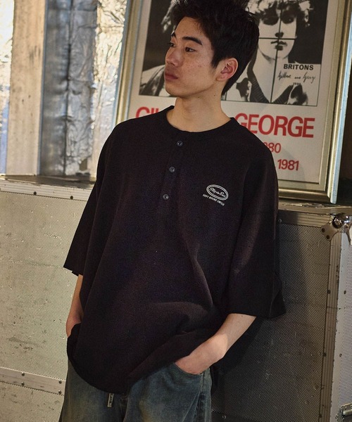 niko and...（ニコアンド）の「ワンポイントワッフルヘンリーTシャツ（Tシャツ/カットソー・メンズ・ブラック/オフホワイト/ブルー/ブラウン・LARGE/MEDIUM）」の21枚目の写真