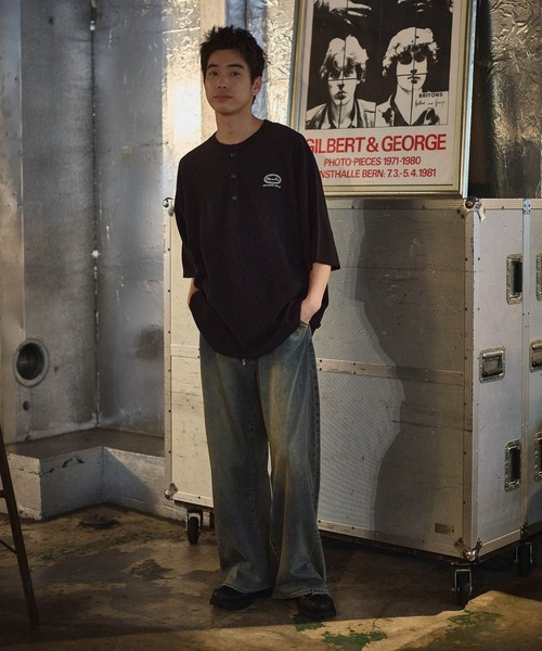 niko and...（ニコアンド）の「ワンポイントワッフルヘンリーTシャツ（Tシャツ/カットソー・メンズ・ブラック/オフホワイト/ブルー/ブラウン・LARGE/MEDIUM）」の19枚目の写真
