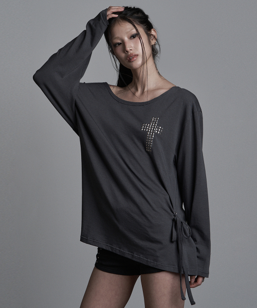 as you are(アズユーアー)の「クロスラインオフショルダーティーシャツチャコール(Tシャツ/カットソー・レディース・その他・OS)」の3枚目の写真