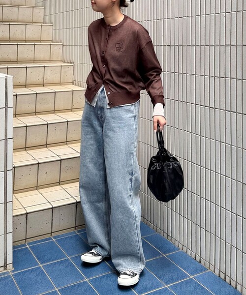 fredy emue(フレディエミュ)の「刺繍入りシアーニットカーディガン(カーディガン/ボレロ・レディース・グレー/オフホワイト/ブラウン/オレンジ・38)」の7枚目の写真