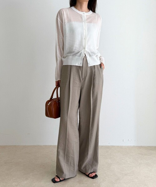 fredy emue(フレディエミュ)の「刺繍入りシアーニットカーディガン(カーディガン/ボレロ・レディース・グレー/オフホワイト/ブラウン/オレンジ・38)」の17枚目の写真