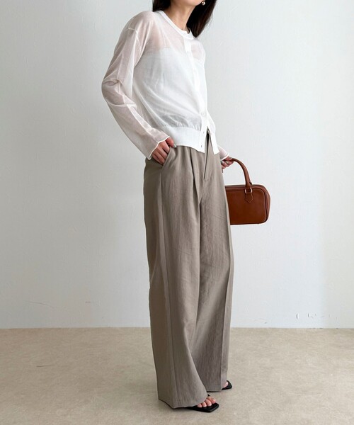 fredy emue(フレディエミュ)の「刺繍入りシアーニットカーディガン(カーディガン/ボレロ・レディース・グレー/オフホワイト/ブラウン/オレンジ・38)」の18枚目の写真