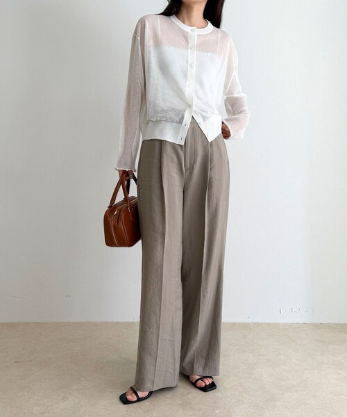 fredy emue(フレディエミュ)の「刺繍入りシアーニットカーディガン(カーディガン/ボレロ・レディース・グレー/オフホワイト/ブラウン/オレンジ・38)」の20枚目の写真