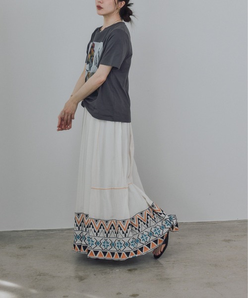 Pqran(クラン)の「カラー刺繍スカート(スカート・レディース・ミント/ネイビー/オフホワイト・FREE)」の5枚目の写真