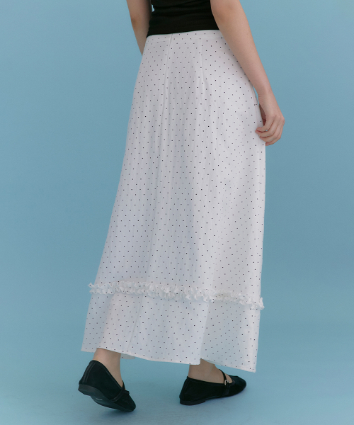 MICANE(ミケーネ)の「インラドットフリルフレアスカート(スカート・レディース・アイボリー・SMALL/MEDIUM/LARGE/X-LARGE/XX-LARGE/X-SMALL)」の2枚目の写真