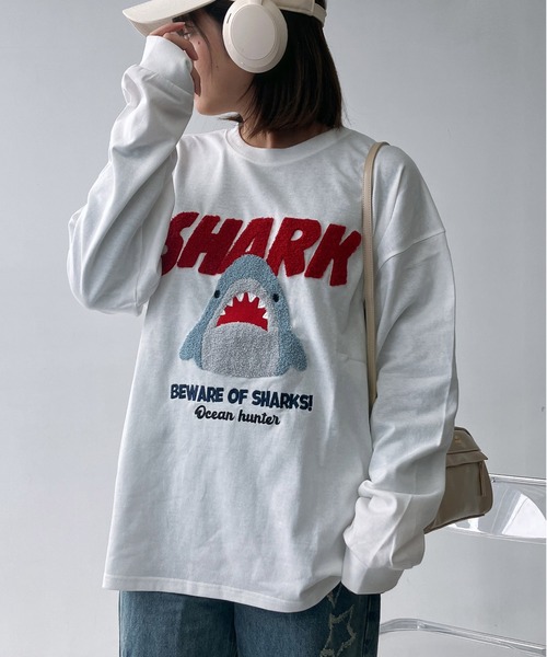 AS KNOW AS plus(アズノゥアズプラス)の「〇サガラ刺繍 キャラクターロンT【UNISEX ITEM】(Tシャツ/カットソー・レディース・チャコールグレー/ホワイト/ネイビー/オートミール・FREE)」の2枚目の写真