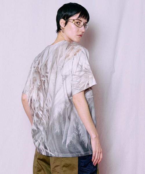MAISON SPECIAL(メゾンスペシャル)の「Fabric Photo Over T-Shirt/ファブリックフォトオーバーTEE(Tシャツ/カットソー・レディース・オレンジ/グリーン/グレー・FREE)」の21枚目の写真