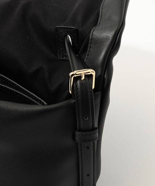 TOMORROWLAND (トゥモローランド)の「【一部別注】PUNTI. GRAFT FLAP バッグ(バックパック/リュック・レディース・ブラック/イエロー・FREE)」の8枚目の写真