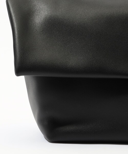 TOMORROWLAND (トゥモローランド)の「【一部別注】PUNTI. GRAFT FLAP バッグ(バックパック/リュック・レディース・ブラック/イエロー・FREE)」の10枚目の写真