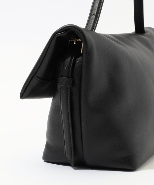 TOMORROWLAND (トゥモローランド)の「【一部別注】PUNTI. GRAFT FLAP バッグ(バックパック/リュック・レディース・ブラック/イエロー・FREE)」の11枚目の写真