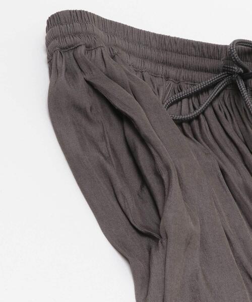 ITEMS URBANRESEARCH(アイテムズ アーバンリサーチ)の「イージーガウチョパンツ(その他パンツ・レディース・ベージュ系その他/キャメル/チャコールグレー・FREE)」の12枚目の写真