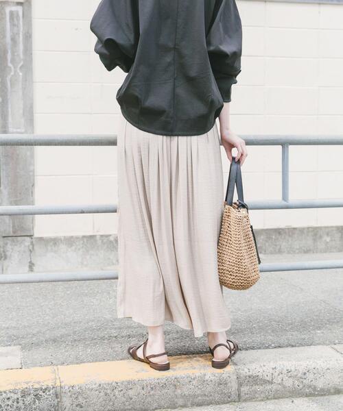 ITEMS URBANRESEARCH(アイテムズ アーバンリサーチ)の「イージーガウチョパンツ(その他パンツ・レディース・ベージュ系その他/キャメル/チャコールグレー・FREE)」の14枚目の写真