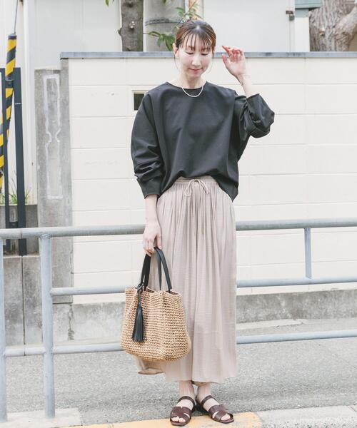 ITEMS URBANRESEARCH(アイテムズ アーバンリサーチ)の「イージーガウチョパンツ(その他パンツ・レディース・ベージュ系その他/キャメル/チャコールグレー・FREE)」の17枚目の写真
