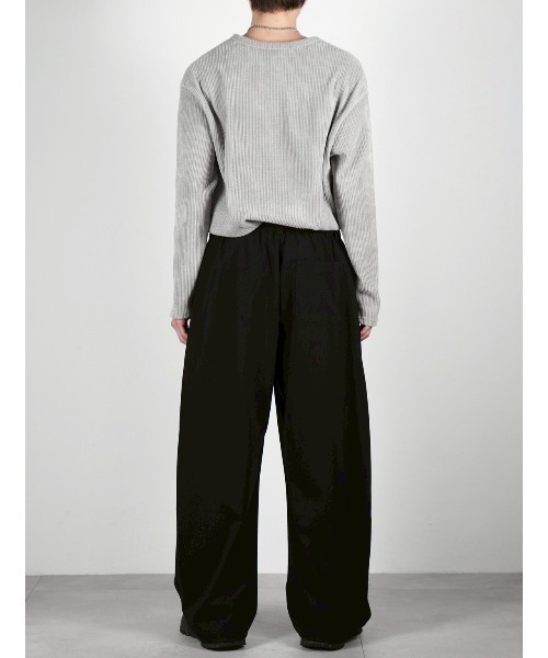 Chikashitsu +(チカシツプラス)の「【Chikashitsu +】belt tuck wide slacks / 【チカシツプラス】ベルト付きタックワイドスラックス<着用動画あり>(スラックス・メンズ・ブラック/ブラウン/グレー・L/M)」の6枚目の写真