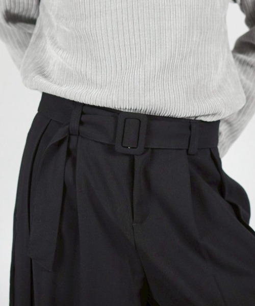 Chikashitsu +(チカシツプラス)の「【Chikashitsu +】belt tuck wide slacks / 【チカシツプラス】ベルト付きタックワイドスラックス<着用動画あり>(スラックス・メンズ・ブラック/ブラウン/グレー・L/M)」の12枚目の写真
