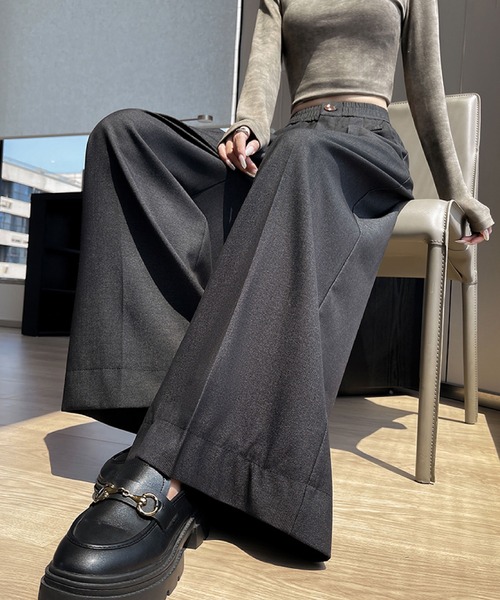 2ly2(トゥーリートゥー)の「ワイドパンツ レディース タックパンツ ロング 無地 ストレート ゆったり ウエストゴム(その他パンツ・レディース・ブラック/ブルー/ブラウン・FREE)」の10枚目の写真