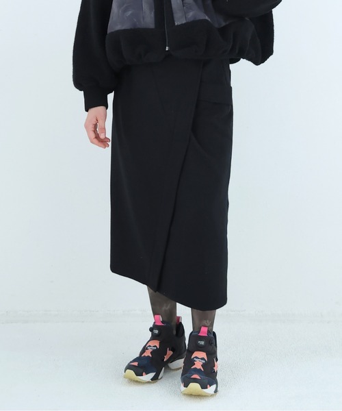 bedsidedrama(ベットサイドドラマ)の「Dreamin' Surf Rider Skirt(スカート・レディース・カーキ/ブラック・1)」の2枚目の写真