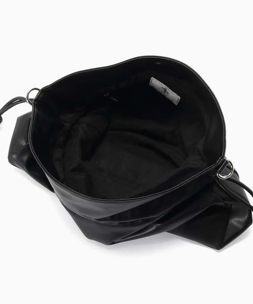 OSKR（オーエスケーアール）の「OSKR / オーエスケーアール ex 2WAY Design Handle Tote BAG（トートバッグ・メンズ・ブラック・FREE）」の8枚目の写真