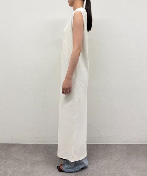 LOUNGEDRESS(ラウンジドレス)の「【JAPAN MADE】マキシVワンピース(ワンピース・レディース・ブラック/オフホワイト・FREE)」の7枚目の写真