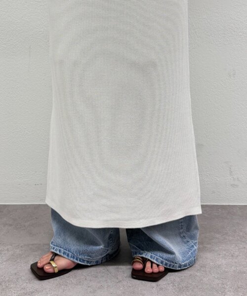 LOUNGEDRESS(ラウンジドレス)の「【JAPAN MADE】マキシVワンピース(ワンピース・レディース・ブラック/オフホワイト・FREE)」の10枚目の写真