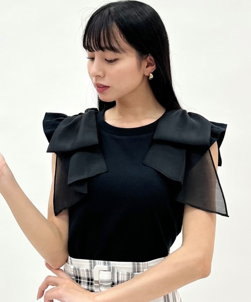 WILLSELECTION(ウィルセレクション)の「ショルダーリボンカットトップス(Tシャツ/カットソー・レディース・オフホワイト/ブラック/ピンク/ブルー・FREE)」の2枚目の写真