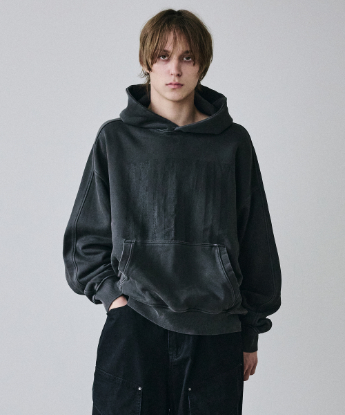 MAISON MINED(メゾンミネド)の「MMXVIII VINTAGE HOODIE BLACK(パーカー・レディース・その他・SMALL/MEDIUM/LARGE)」の9枚目の写真