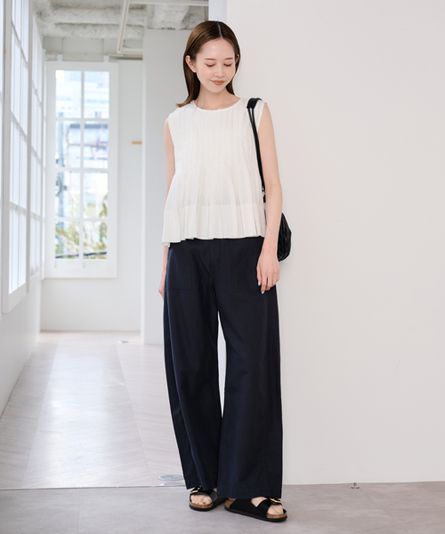 U by SPICK&SPAN（ユーバイスピックアンドスパン）の「UBY Spick & Span タックブラウス（シャツ/ブラウス・レディース・ブラック/ホワイト・FREE）」の4枚目の写真