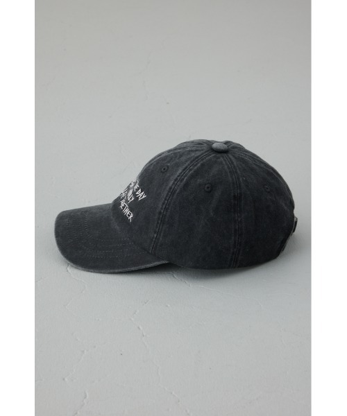 AZUL by moussy（アズールバイマウジー）の「ウォッシュ加工フロントメッセージキャップ（キャップ・レディース・ベージュ/ブラウン/ブルー/ブラック・FREE）」の7枚目の写真