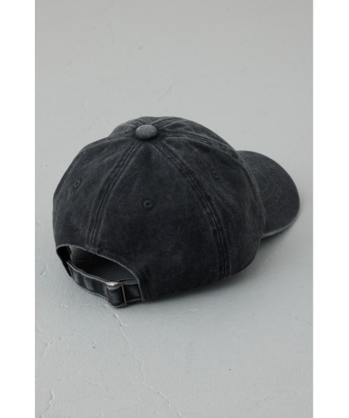 AZUL by moussy（アズールバイマウジー）の「ウォッシュ加工フロントメッセージキャップ（キャップ・レディース・ベージュ/ブラウン/ブルー/ブラック・FREE）」の10枚目の写真