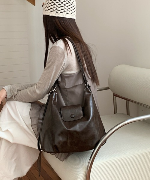 yuue' ( wear )(ユーイ)の「3WAYフェイクレザーファスナーショルダーバッグ/リュック(ショルダーバッグ・レディース・ダークブラウン/ブラック・FREE)」の22枚目の写真