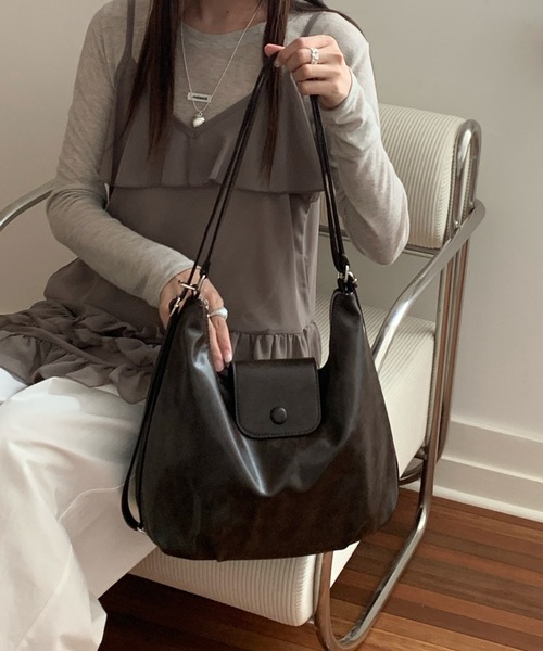 yuue' ( wear )(ユーイ)の「3WAYフェイクレザーファスナーショルダーバッグ/リュック(ショルダーバッグ・レディース・ダークブラウン/ブラック・FREE)」の18枚目の写真