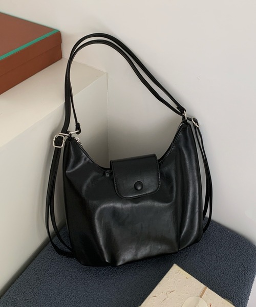 yuue' ( wear )(ユーイ)の「3WAYフェイクレザーファスナーショルダーバッグ/リュック(ショルダーバッグ・レディース・ダークブラウン/ブラック・FREE)」の5枚目の写真