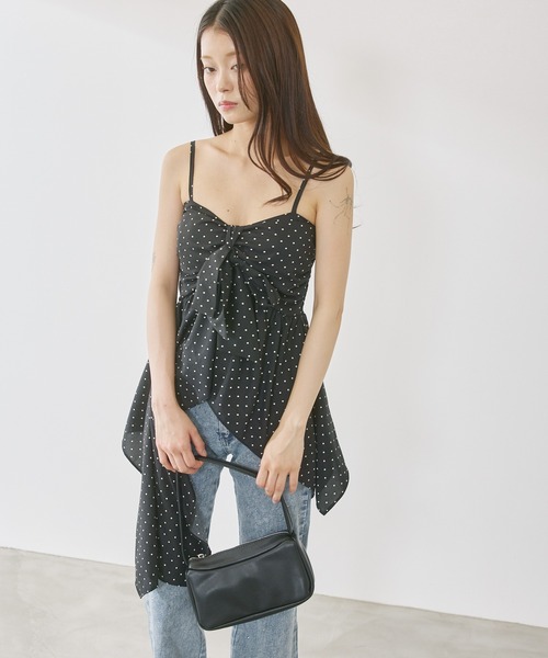 P.V.T（ピーブイティー）の「カップ付きリボンデザインアシメキャミ（キャミソール・レディース・Black/アイボリー系・F）」の3枚目の写真