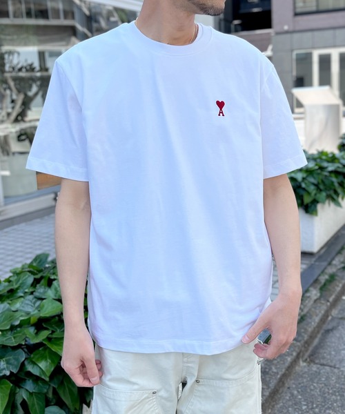 AMI Alexandre Mattiussi(アミアレクサンドルマテュッシ)の「【AMI PARIS】アミ パリス Small Heart Logo Hale T-Shirt ワンポイント ロゴ Tシャツ(Tシャツ/カットソー・メンズ・ホワイト/ブラック・M/L/XL)」の4枚目の写真