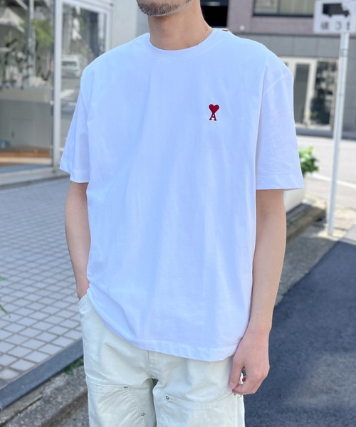 AMI Alexandre Mattiussi(アミアレクサンドルマテュッシ)の「【AMI PARIS】アミ パリス Small Heart Logo Hale T-Shirt ワンポイント ロゴ Tシャツ(Tシャツ/カットソー・メンズ・ホワイト/ブラック・M/L/XL)」の13枚目の写真