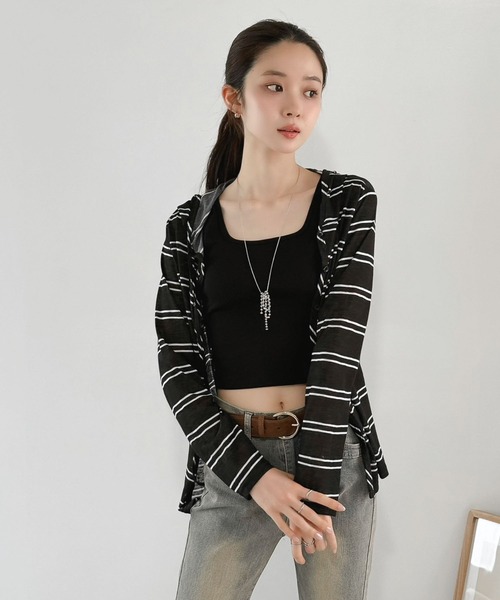 Jewelobe(ジュエローブ)の「ボーダー柄フロントボタンフーディーシャツ(シャツ/ブラウス・レディース・ホワイト/ブラック・FREE)」の8枚目の写真