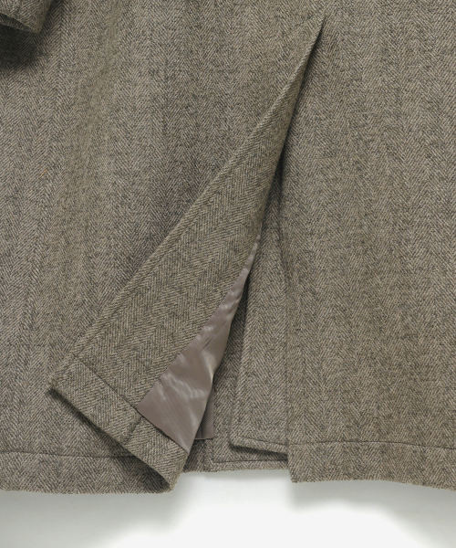 NOIRER(ノイア)の「ウールシルクヘリンボーンバルマカンコート(ベージュ)(チェスターコート・メンズ・その他・48/50/52)」の10枚目の写真