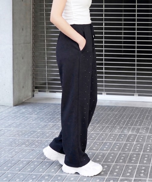 FUN（ファン）の「ラインストーンスウェットパンツ（スウェットパンツ・レディース・ピンク/グレー/ブラック・M/S）」の4枚目の写真