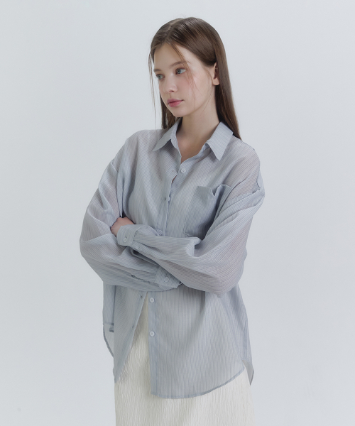 MICANE(ミケーネ)の「メルルーンストライプシースルーシャツ(シャツ/ブラウス・レディース・ライトグレー/アイボリー・SMALL/X-LARGE/MEDIUM/LARGE)」の6枚目の写真