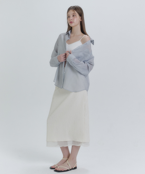 MICANE(ミケーネ)の「メルルーンストライプシースルーシャツ(シャツ/ブラウス・レディース・ライトグレー/アイボリー・SMALL/X-LARGE/MEDIUM/LARGE)」の9枚目の写真