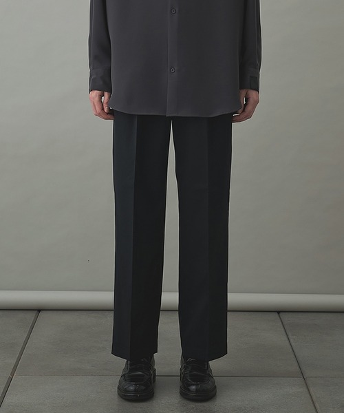 N.HOOLYWOOD(N.ハリウッド)の「【N.HOOLYWOOD】2252-PT06-004 1TUCK PANTS(スラックス・メンズ・ブラック/ダークグレー・38/36)」の2枚目の写真