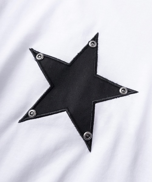 SlashDate(スラッシュデイト)の「【82】スター ワッペン スタッズ クルーネックTシャツ/Y2K/ユニセックス/レディース/メンズ(Tシャツ/カットソー・レディース・ネイビー/ホワイト/ブラック・L/M)」の6枚目の写真
