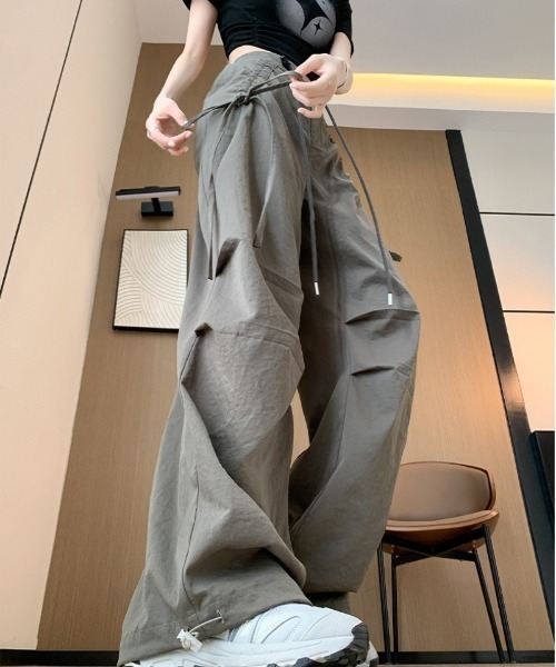 Ritzy(リッツィー)の「サイド紐デザイン ルーズワイドカーゴパンツ(その他パンツ・レディース・ダークグレー/ライトグレー/ブラック・L/M)」の7枚目の写真
