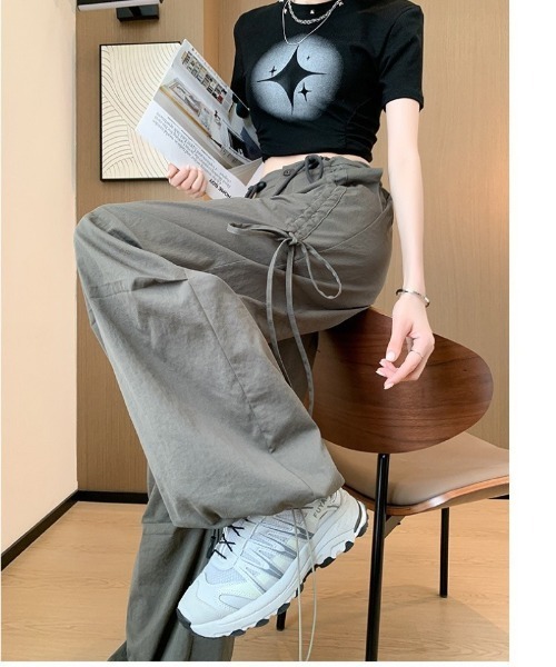 Ritzy(リッツィー)の「サイド紐デザイン ルーズワイドカーゴパンツ(その他パンツ・レディース・ダークグレー/ライトグレー/ブラック・L/M)」の4枚目の写真