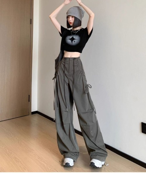 Ritzy(リッツィー)の「サイド紐デザイン ルーズワイドカーゴパンツ(その他パンツ・レディース・ダークグレー/ライトグレー/ブラック・L/M)」の11枚目の写真